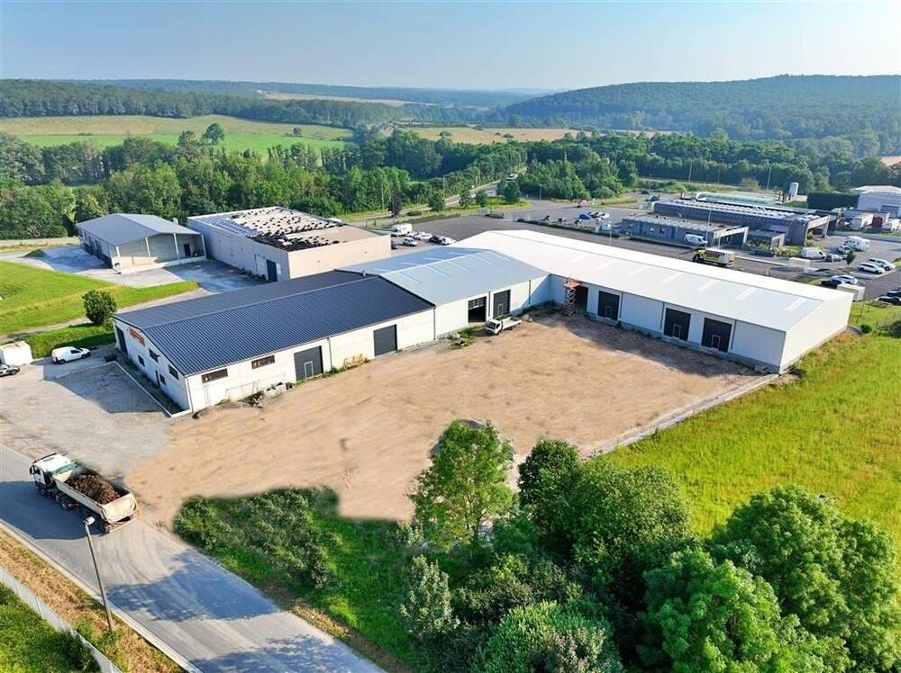 Commerce à louer à Mariembourg 5660 1080.00€  chambres 2300.00m² - annonce 146005