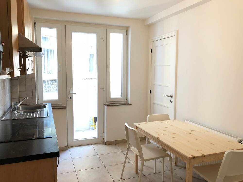 Appartement à louer à Namur 5000 360.00€ 4 chambres 102.00m² - annonce 150252