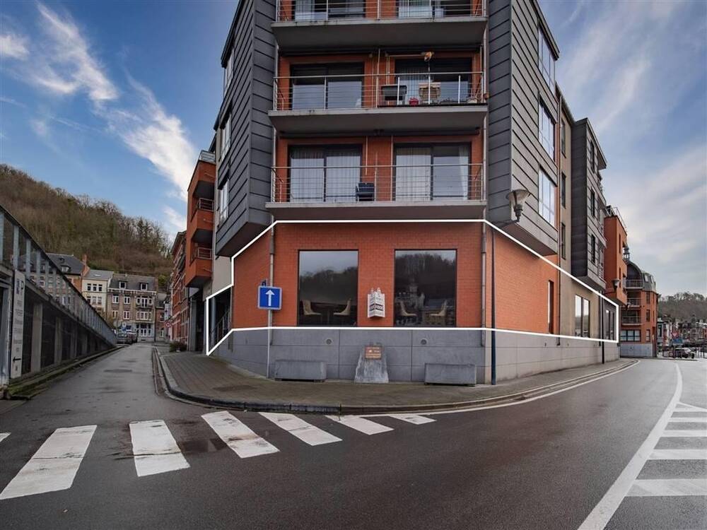 Commerce à vendre à Dinant 5500 295000.00€ 1 chambres 507.00m² - annonce 263439