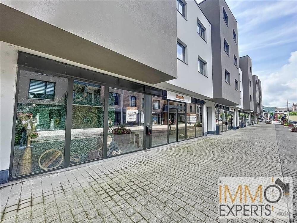 Commerce à louer à Andenne 5300 2000.00€  chambres 159.00m² - annonce 177857