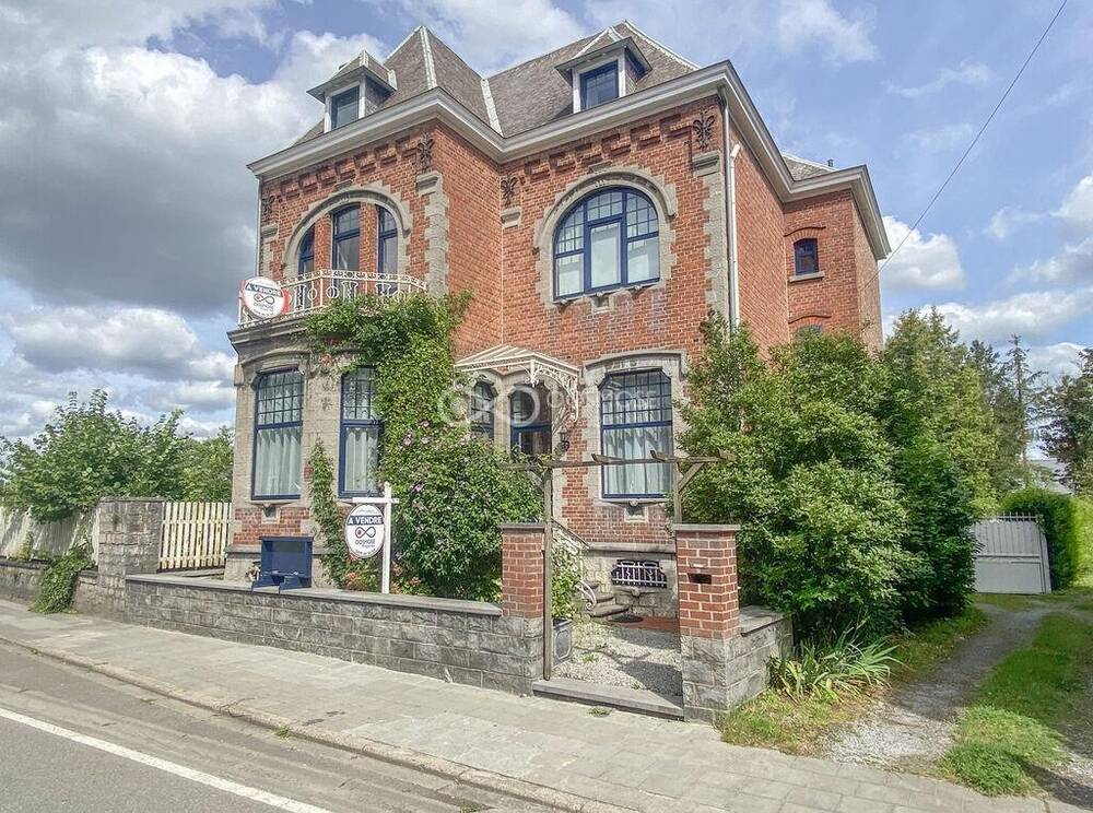 Maison à vendre à Couvin 5660 375000.00€ 7 chambres 238.00m² - annonce 200127