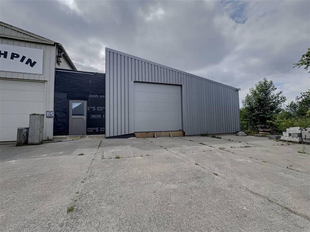 Parking / garage à louer à Bois-de-Villers 5170 2000.00€  chambres m² - annonce 219385