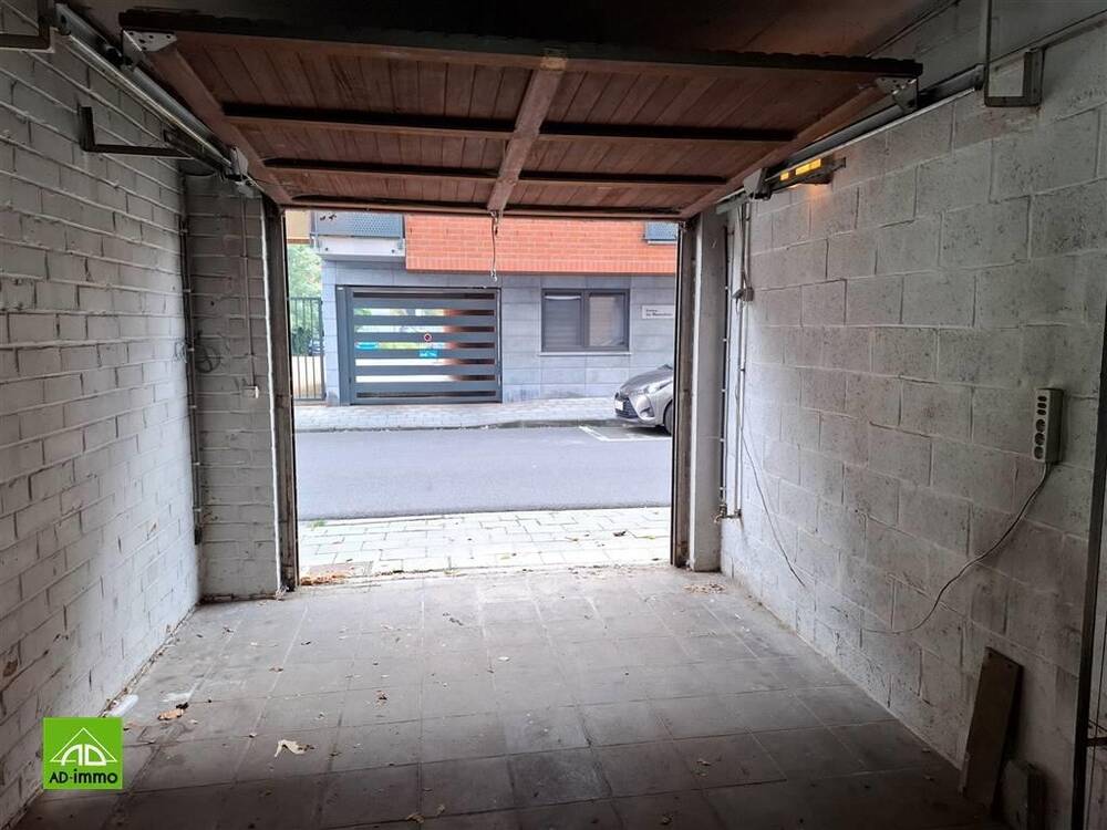 Parking / garage à louer à Jambes 5100 150.00€  chambres 16.50m² - annonce 253492