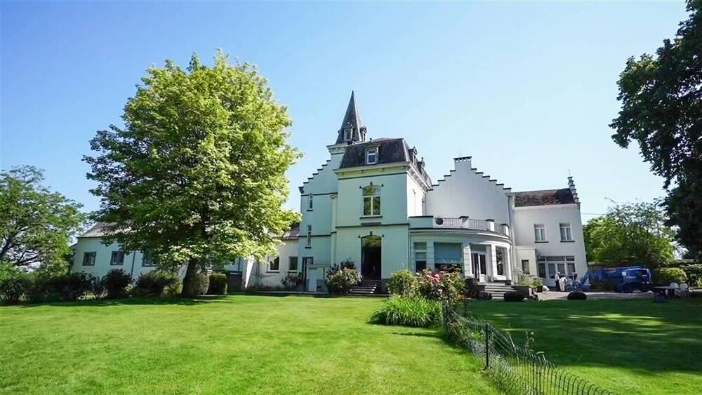 Maison à vendre à Gembloux 5030 450000.00€ 5 chambres 346.00m² - annonce 257218