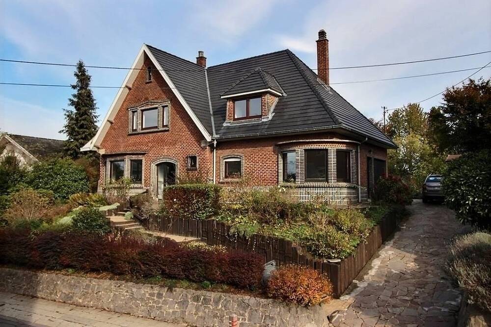 Maison à  à Lillois-Witterzée 1428 2000.00€ 4 chambres 220.00m² - annonce 273652