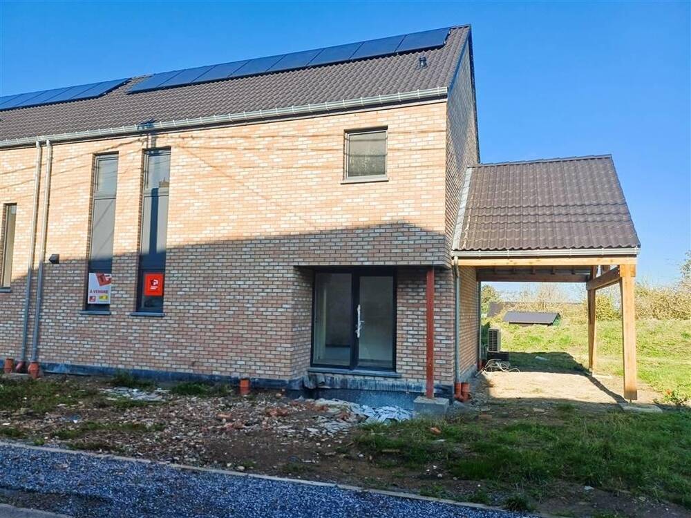 Maison à vendre à Le Roux 5070 354000.00€ 4 chambres 167.00m² - annonce 303888